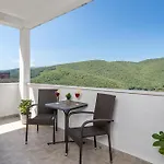 Leonardo Apartament *