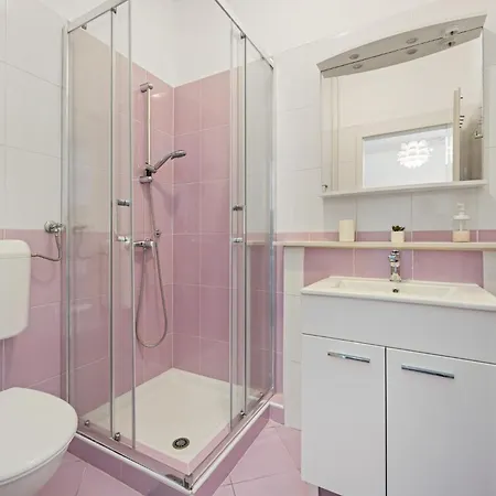 Apartman Leonardo *