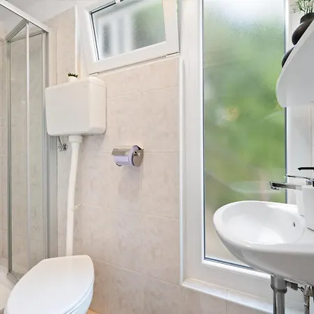 Apartman Leonardo *