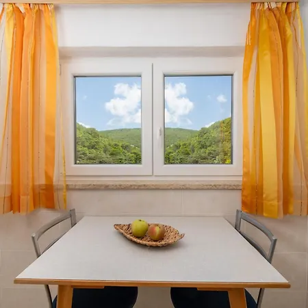 Apartman Leonardo *
