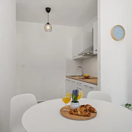 Apartman Leonardo *