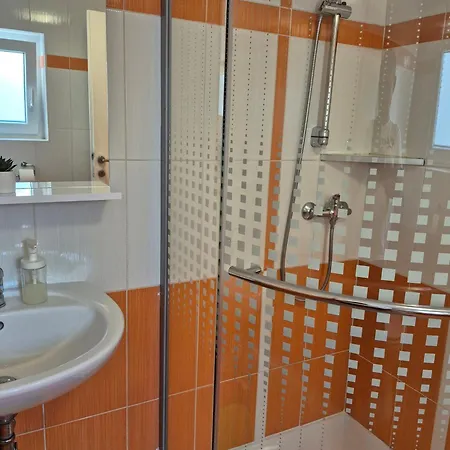 Apartman Leonardo *